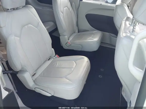 2C4RC1BG1HR511216 2017 CHRYSLER PACIFICA - Image 8