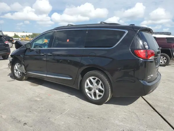 2C4RC1BG1HR511426 2017 CHRYSLER PACIFICA - Image 2