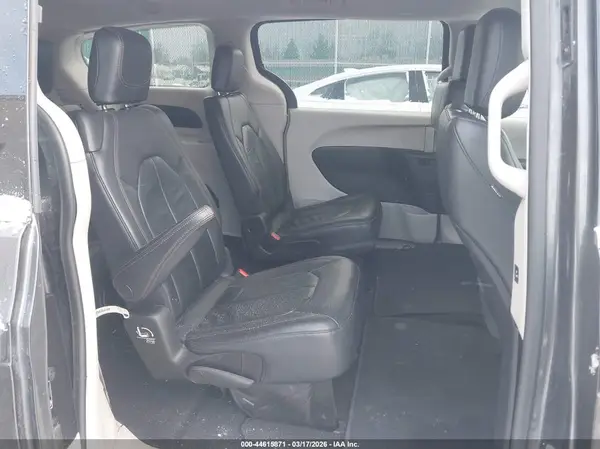 2C4RC1BG1HR515833 2017 CHRYSLER PACIFICA - Image 8