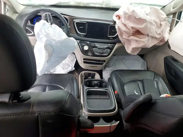 2C4RC1BG1HR517176 2017 CHRYSLER PACIFICA - Image 8