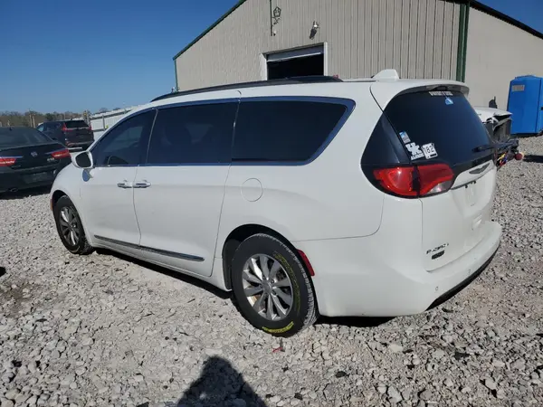 2C4RC1BG1HR519963 2017 CHRYSLER PACIFICA - Image 2