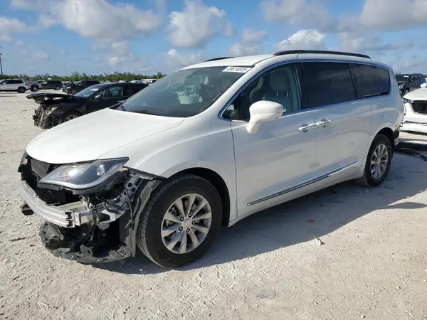 2C4RC1BG1HR520479 2017 CHRYSLER PACIFICA - Image 1