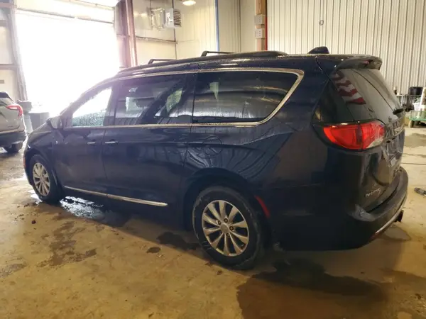 2C4RC1BG1HR521096 2017 CHRYSLER PACIFICA - Image 2