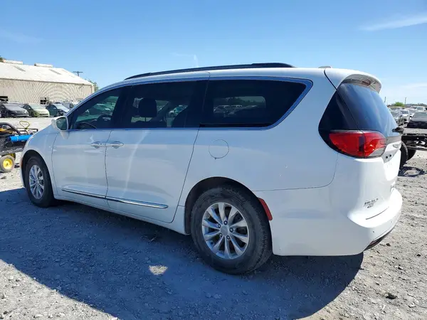 2C4RC1BG1HR523446 2017 CHRYSLER PACIFICA - Image 2