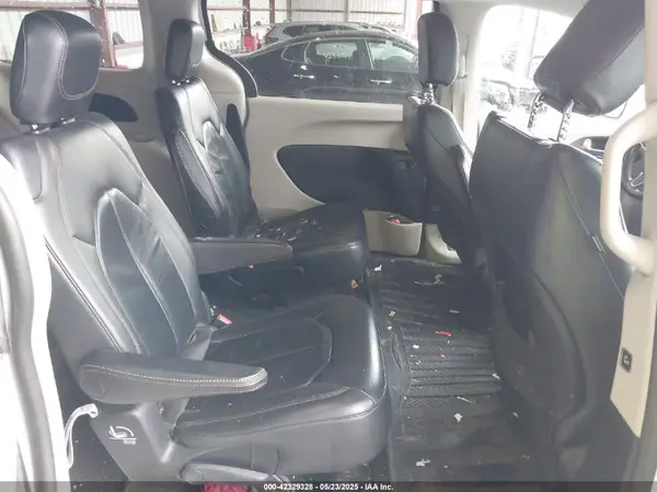 2C4RC1BG1HR524449 2017 CHRYSLER PACIFICA - Image 8