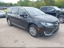 2C4RC1BG1HR525620 2017 CHRYSLER PACIFICA