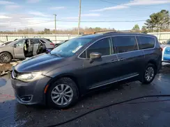 2C4RC1BG1HR526332 2017 CHRYSLER PACIFICA