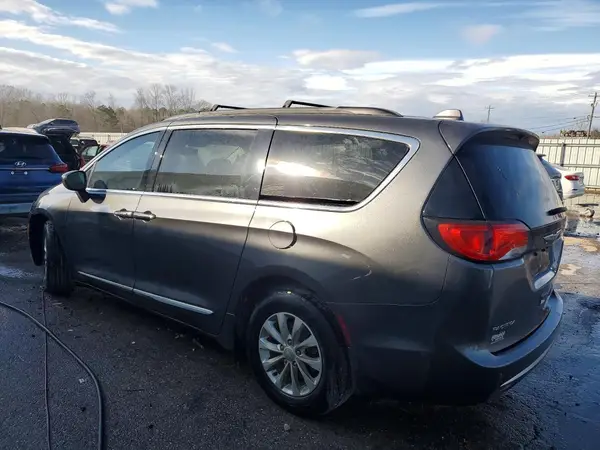 2C4RC1BG1HR526332 2017 CHRYSLER PACIFICA - Image 2