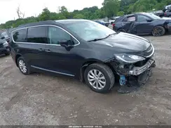 2C4RC1BG1HR532891 2017 CHRYSLER PACIFICA