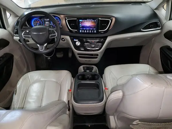 2C4RC1BG1HR534334 2017 CHRYSLER PACIFICA - Image 8