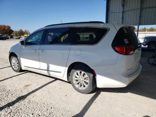 2C4RC1BG1HR539663 2017 CHRYSLER PACIFICA - Image 2