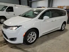 2C4RC1BG1HR541591 2017 CHRYSLER PACIFICA