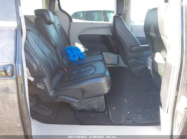 2C4RC1BG1HR541607 2017 CHRYSLER PACIFICA - Image 8