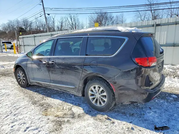 2C4RC1BG1HR542725 2017 CHRYSLER PACIFICA - Image 2