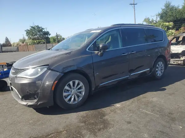 2C4RC1BG1HR543955 2017 CHRYSLER PACIFICA - Image 1