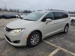 2C4RC1BG1HR552607 2017 CHRYSLER PACIFICA