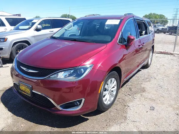 2C4RC1BG1HR576471 2017 CHRYSLER PACIFICA - Image 2