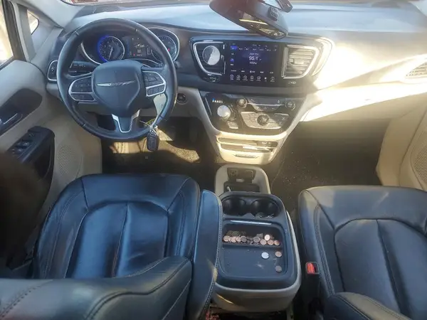 2C4RC1BG1HR579578 2017 CHRYSLER PACIFICA - Image 8