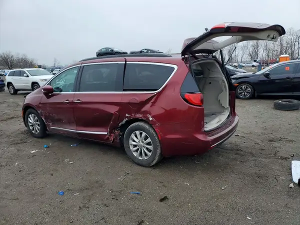 2C4RC1BG1HR583789 2017 CHRYSLER PACIFICA - Image 2