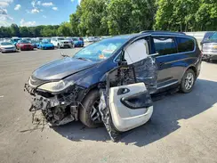 2C4RC1BG1HR587650 2017 CHRYSLER PACIFICA