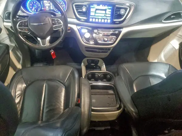 2C4RC1BG1HR590824 2017 CHRYSLER PACIFICA - Image 8