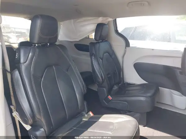 2C4RC1BG1HR598874 2017 CHRYSLER PACIFICA - Image 8