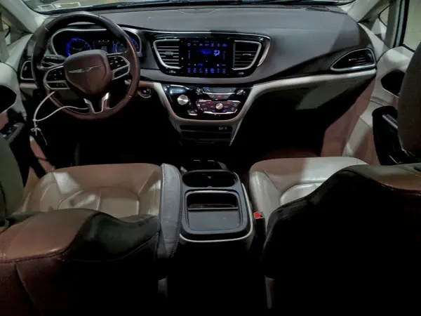 2C4RC1BG1HR610912 2017 CHRYSLER PACIFICA - Image 8
