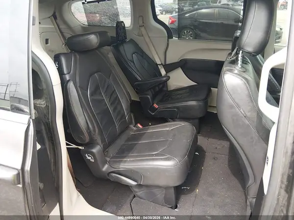 2C4RC1BG1HR611235 2017 CHRYSLER PACIFICA - Image 8