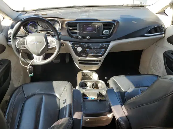 2C4RC1BG1HR613051 2017 CHRYSLER PACIFICA - Image 8