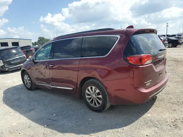 2C4RC1BG1HR613163 2017 CHRYSLER PACIFICA - Image 2