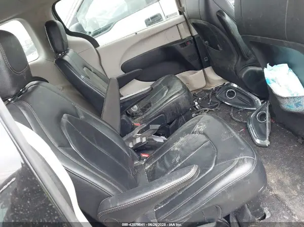 2C4RC1BG1HR613311 2017 CHRYSLER PACIFICA - Image 8