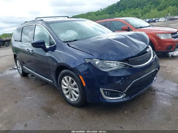 2C4RC1BG1HR634210 2017 CHRYSLER PACIFICA - Image 1