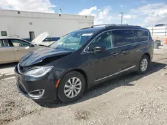 2C4RC1BG1HR642260 2017 CHRYSLER PACIFICA