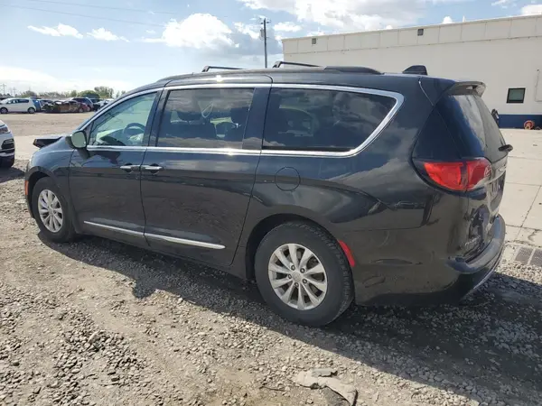 2C4RC1BG1HR642260 2017 CHRYSLER PACIFICA - Image 2