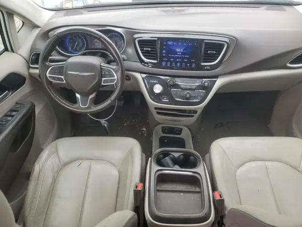 2C4RC1BG1HR654800 2017 CHRYSLER PACIFICA - Image 8