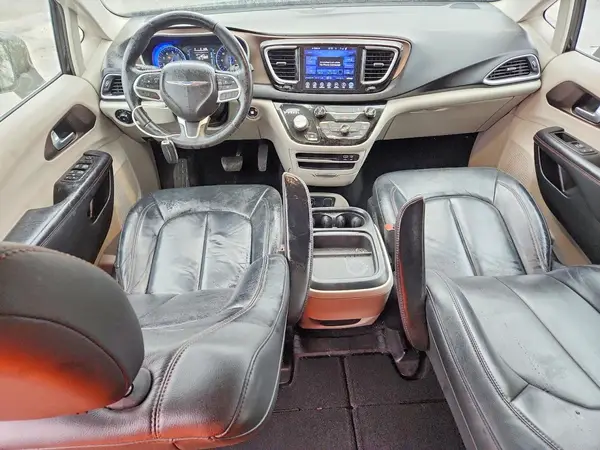 2C4RC1BG1HR660533 2017 CHRYSLER PACIFICA - Image 8