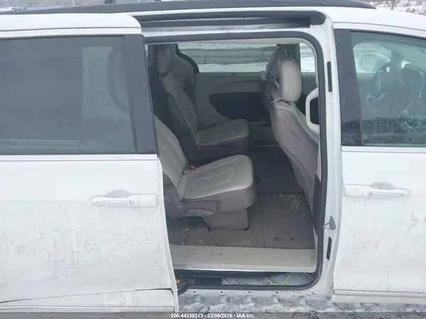 2C4RC1BG1HR691992 2017 CHRYSLER PACIFICA - Image 8