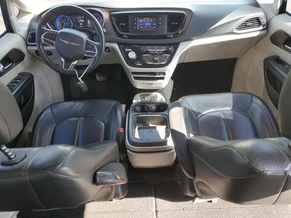 2C4RC1BG1HR702814 2017 CHRYSLER PACIFICA - Image 8
