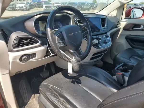 2C4RC1BG1HR704627 2017 CHRYSLER PACIFICA - Image 8