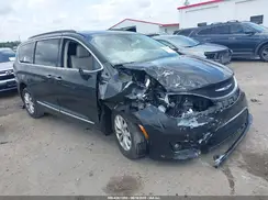 2C4RC1BG1HR705602 2017 CHRYSLER PACIFICA