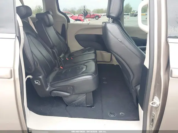 2C4RC1BG1HR708208 2017 CHRYSLER PACIFICA - Image 8