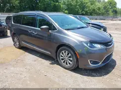 2C4RC1BG1HR711870 2017 CHRYSLER PACIFICA