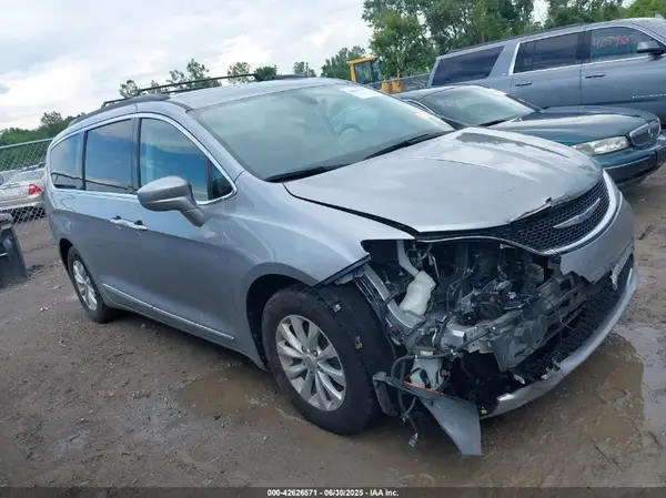 2C4RC1BG1HR729432 2017 CHRYSLER PACIFICA - Image 1
