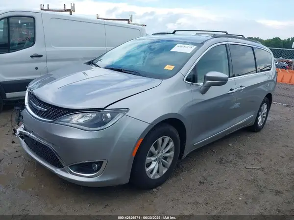 2C4RC1BG1HR729432 2017 CHRYSLER PACIFICA - Image 2