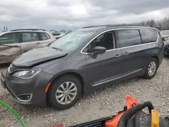 2C4RC1BG1HR747445 2017 CHRYSLER PACIFICA