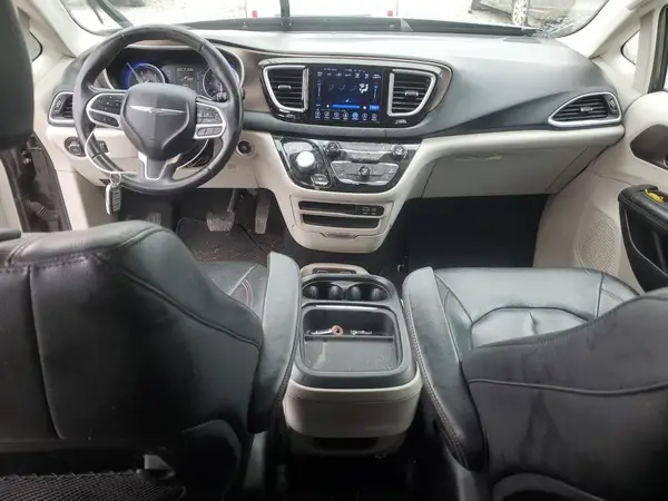 2C4RC1BG1HR747445 2017 CHRYSLER PACIFICA - Image 8