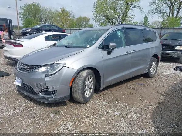 2C4RC1BG1HR753052 2017 CHRYSLER PACIFICA - Image 2