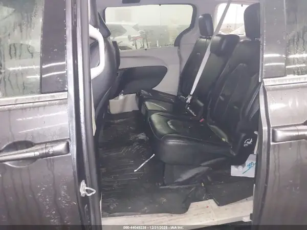 2C4RC1BG1HR757974 2017 CHRYSLER PACIFICA - Image 8