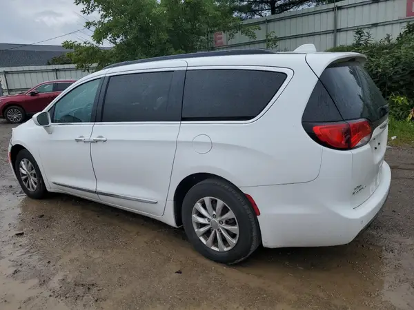 2C4RC1BG1HR771566 2017 CHRYSLER PACIFICA - Image 2