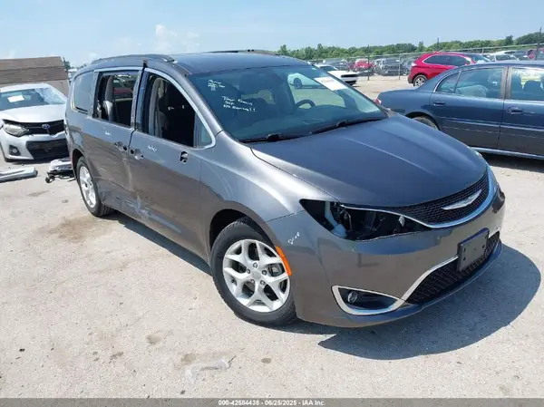 2C4RC1BG1HR785208 2017 CHRYSLER PACIFICA - Image 1